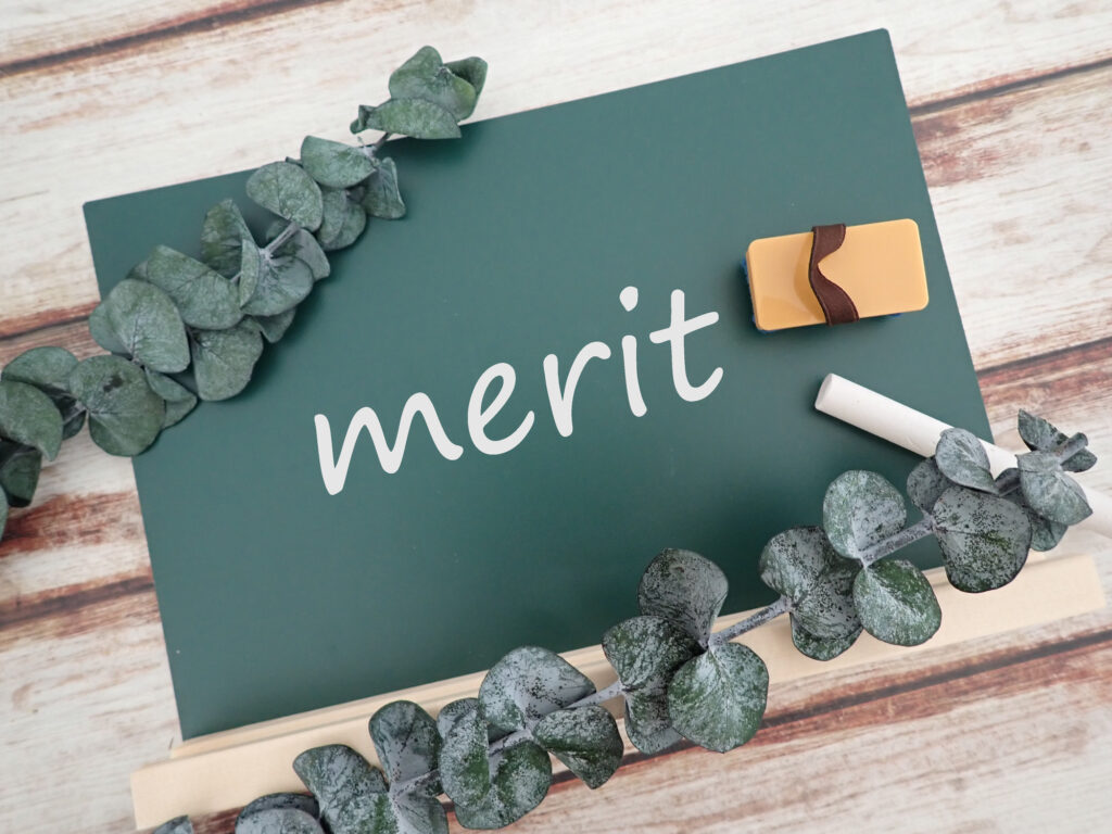 タイピング練習はいつから始める？こどものタイピング練習におすすめな時期とメリットを解説