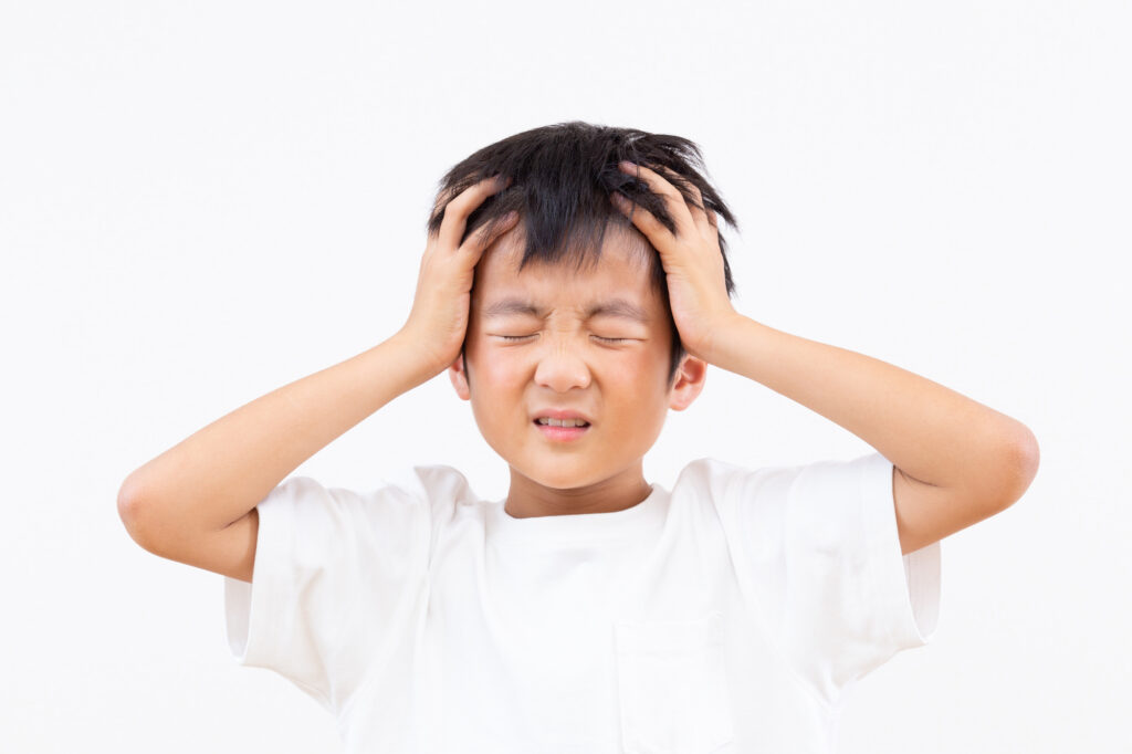 タイピングが遅いこどもの原因は？練習方法も解説